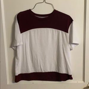 Maroon and white cropped tee